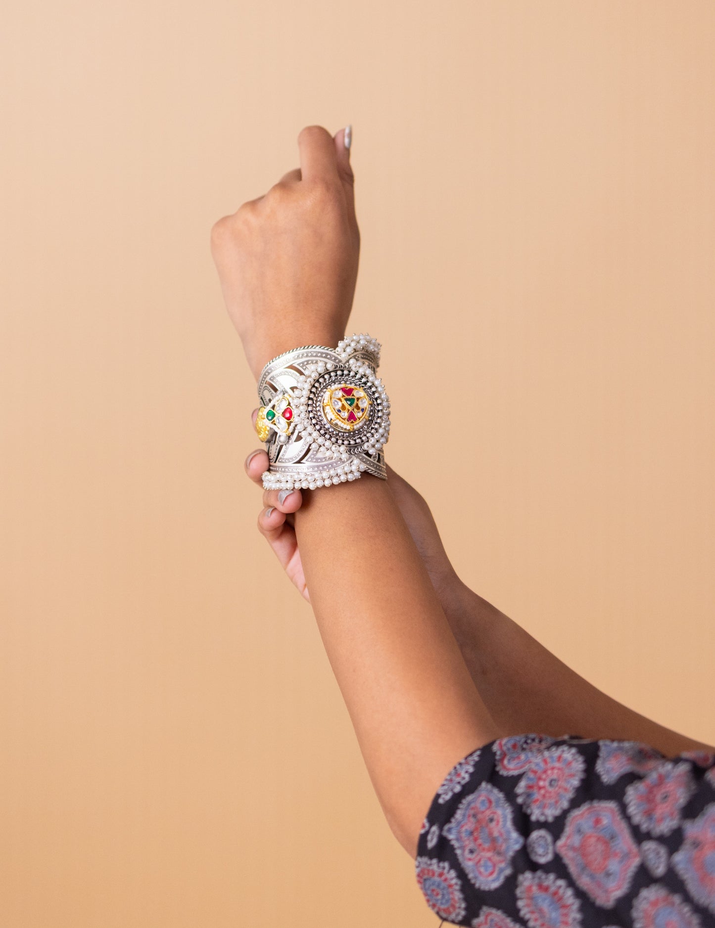 Pachi kundan silver handcuff