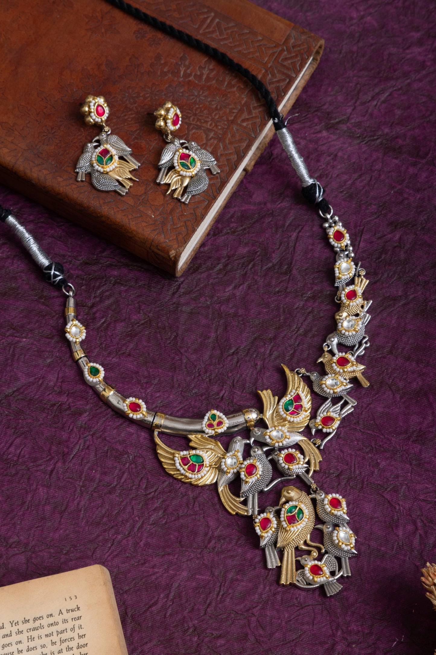 Pujan  fusion two tone pachi kundan bird heritage hasli