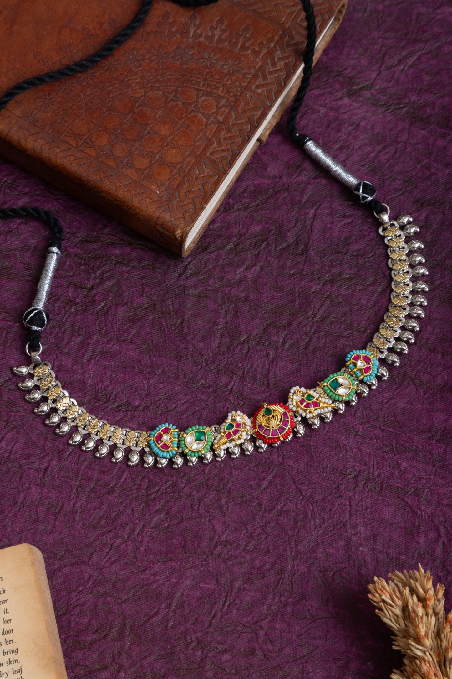 Manek fusion pachi kundan two tone navratna multicolor choker