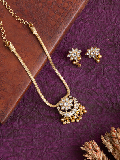 Risha Golden necklace