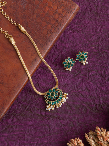 Risha Golden necklace