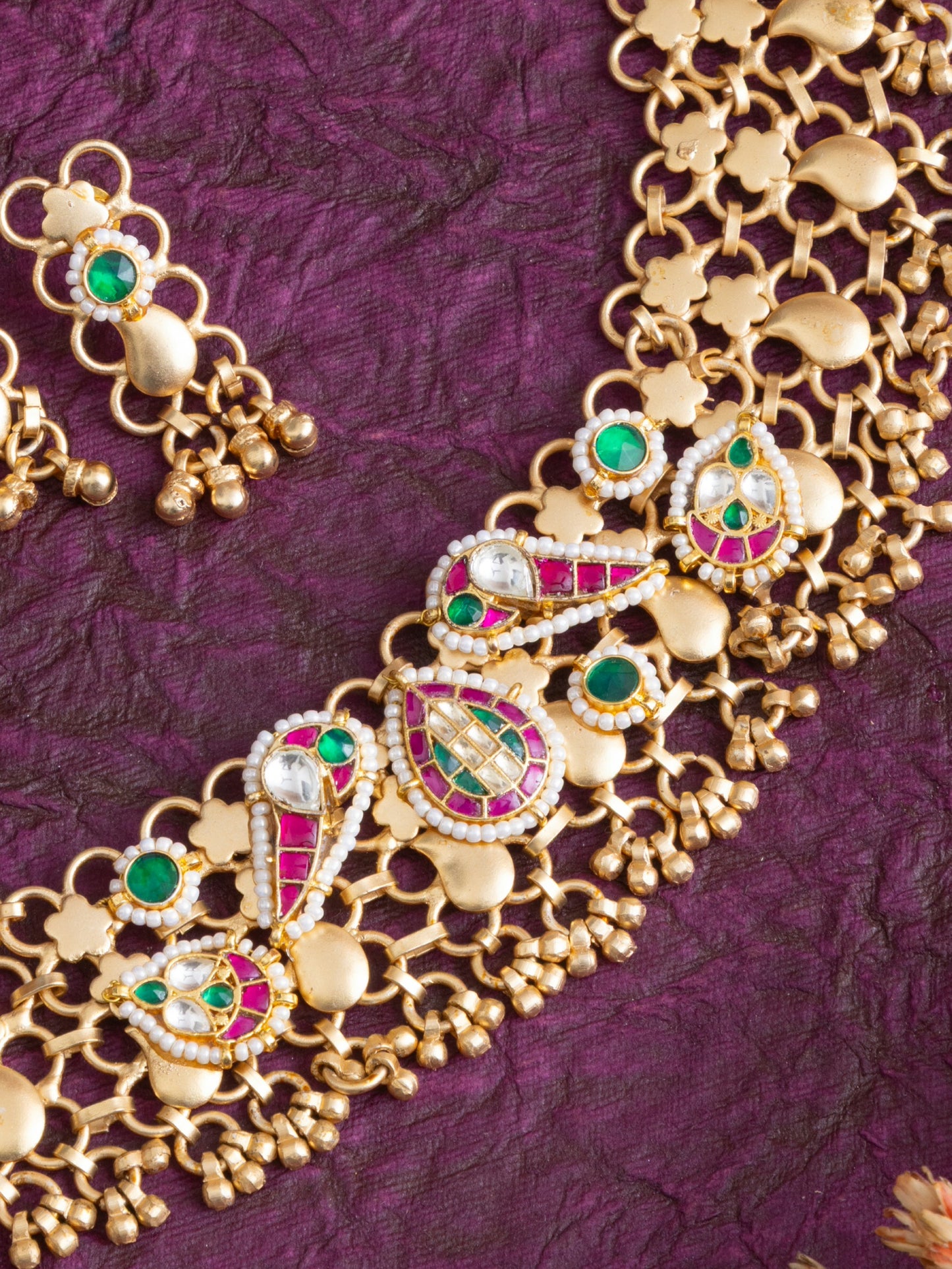 Hemangini gold jadau kundan choker