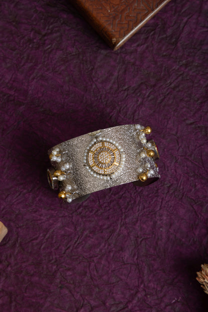 Sabina fusion two tone adjustable handcuff