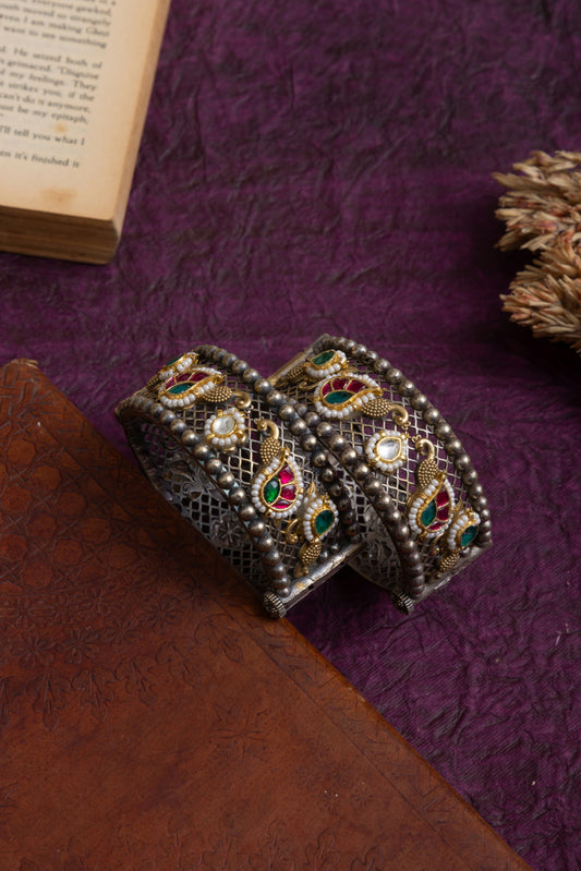 Ramya fusion two tone pachi kundan large size kada