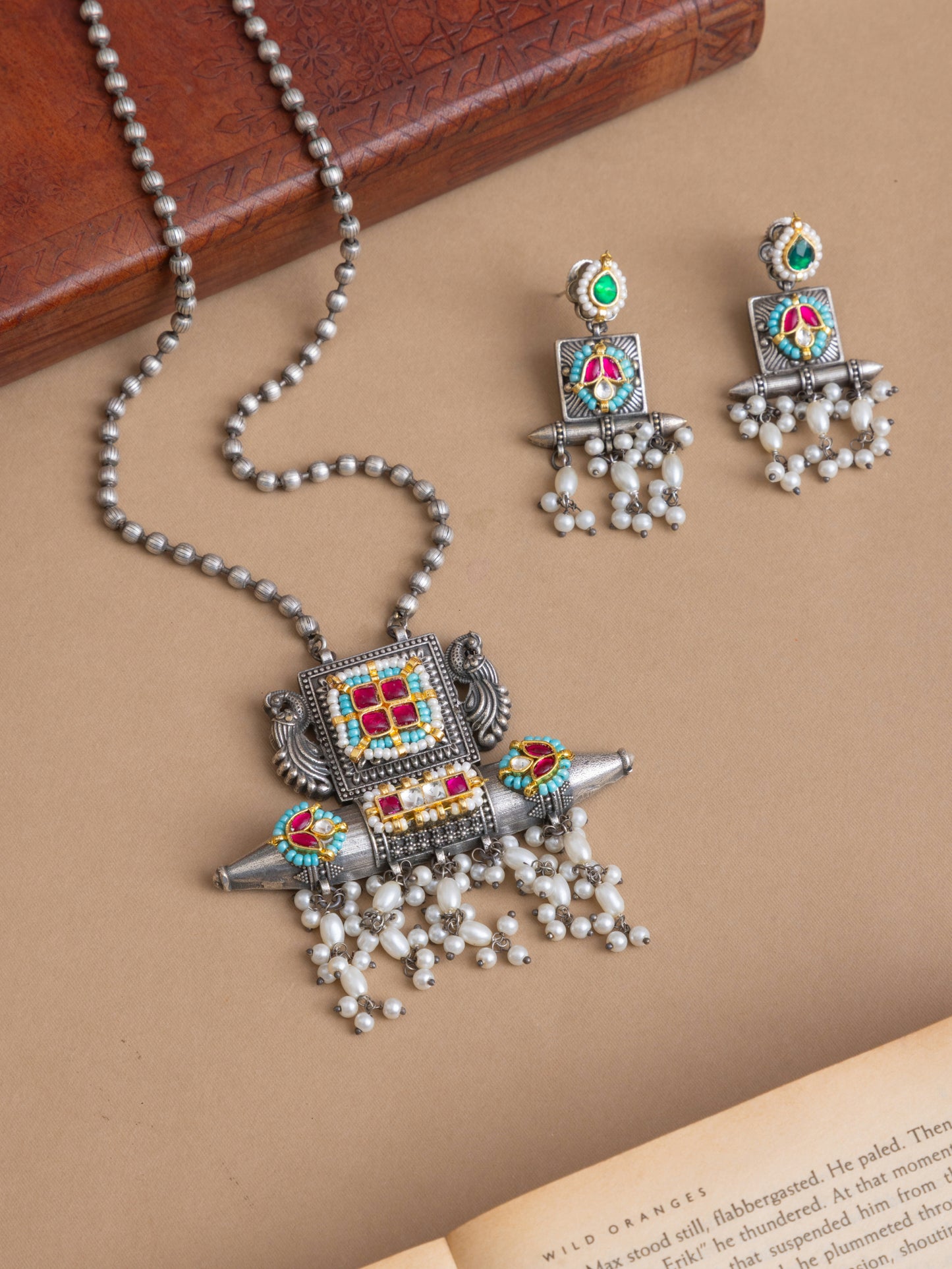 Elisha Pachi kundan necklace