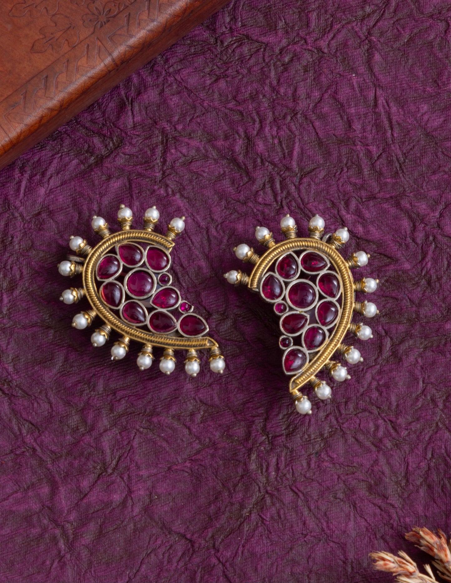 Champa gold earcuff
