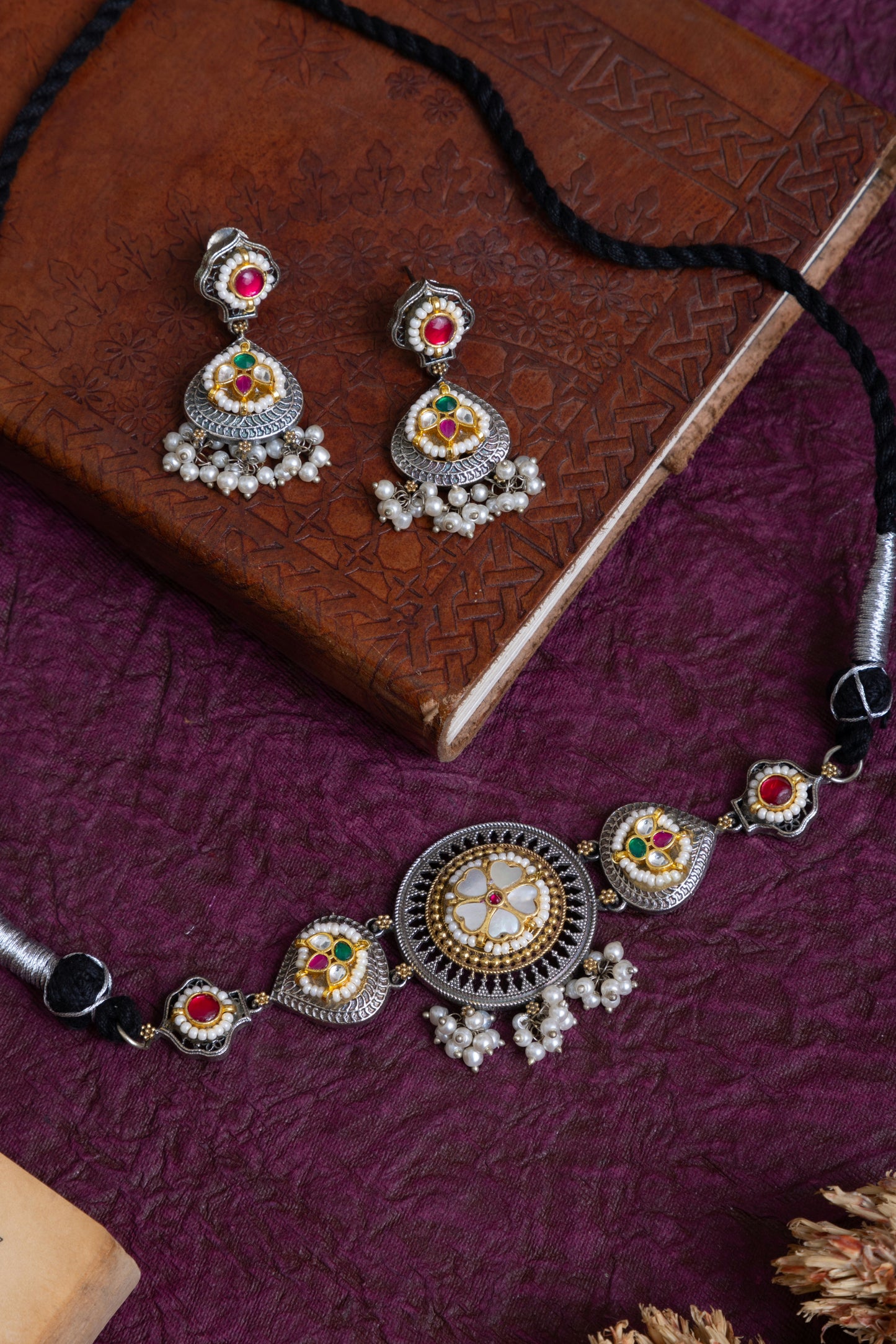 Swapna pachi kundan choker with earrings