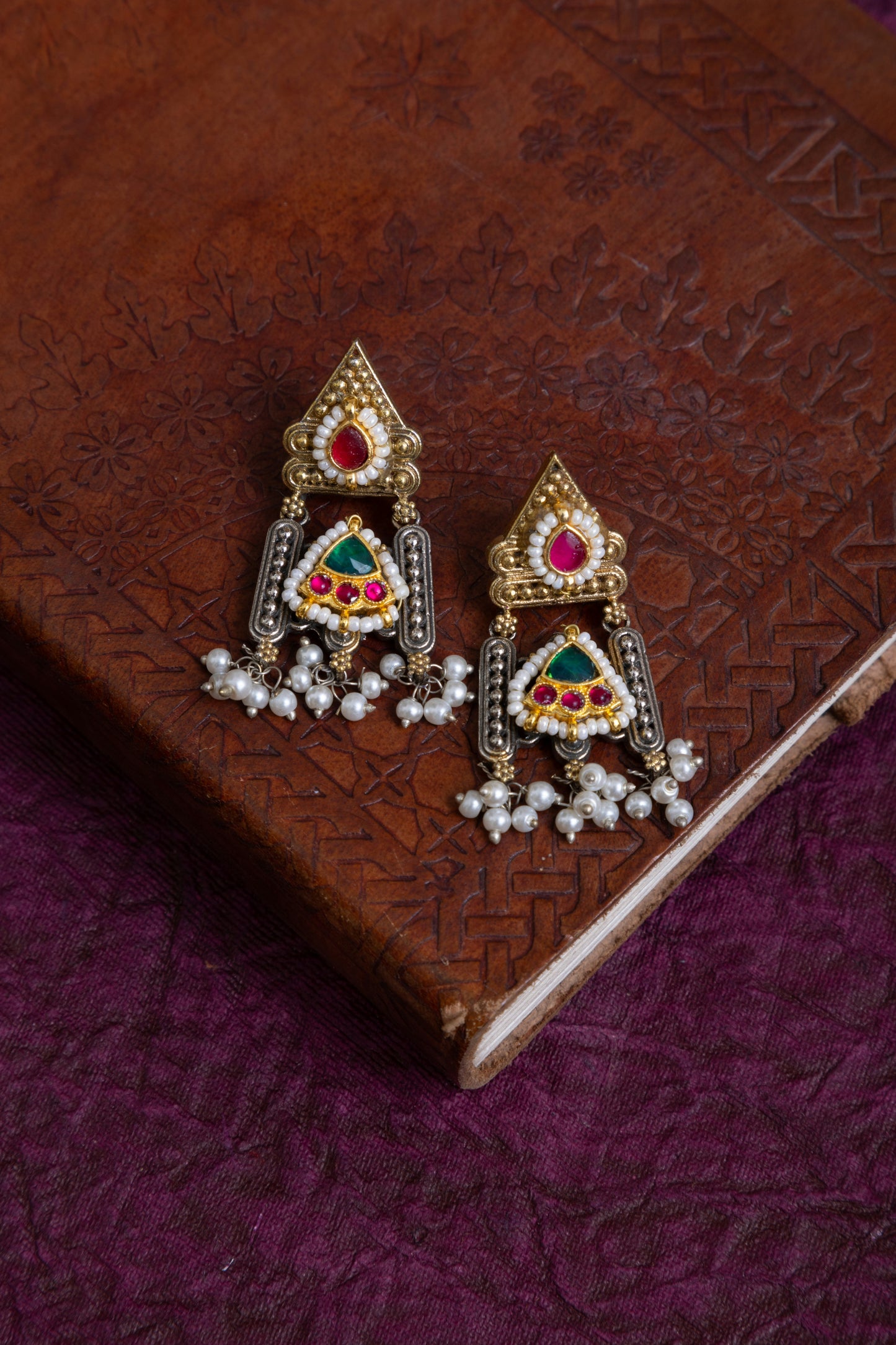 Archi pachi kundan thread choker with earrings