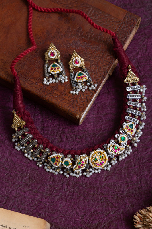 Archi pachi kundan thread choker with earrings