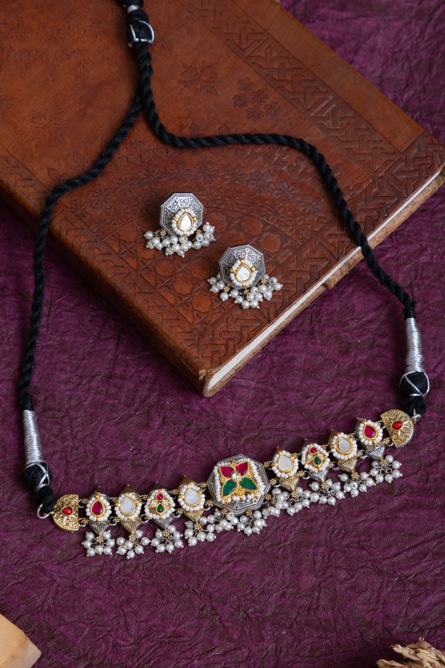 Koshy pachi kundan sleek choker with earrings