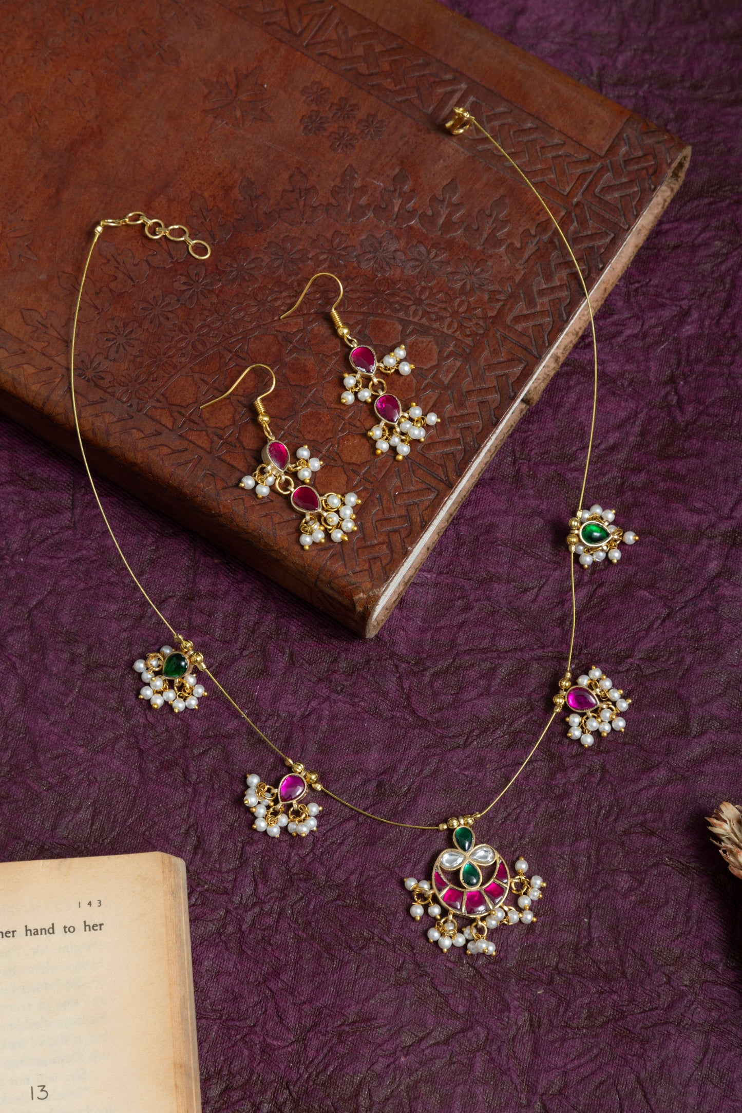 Invisible pachi kundan necklace