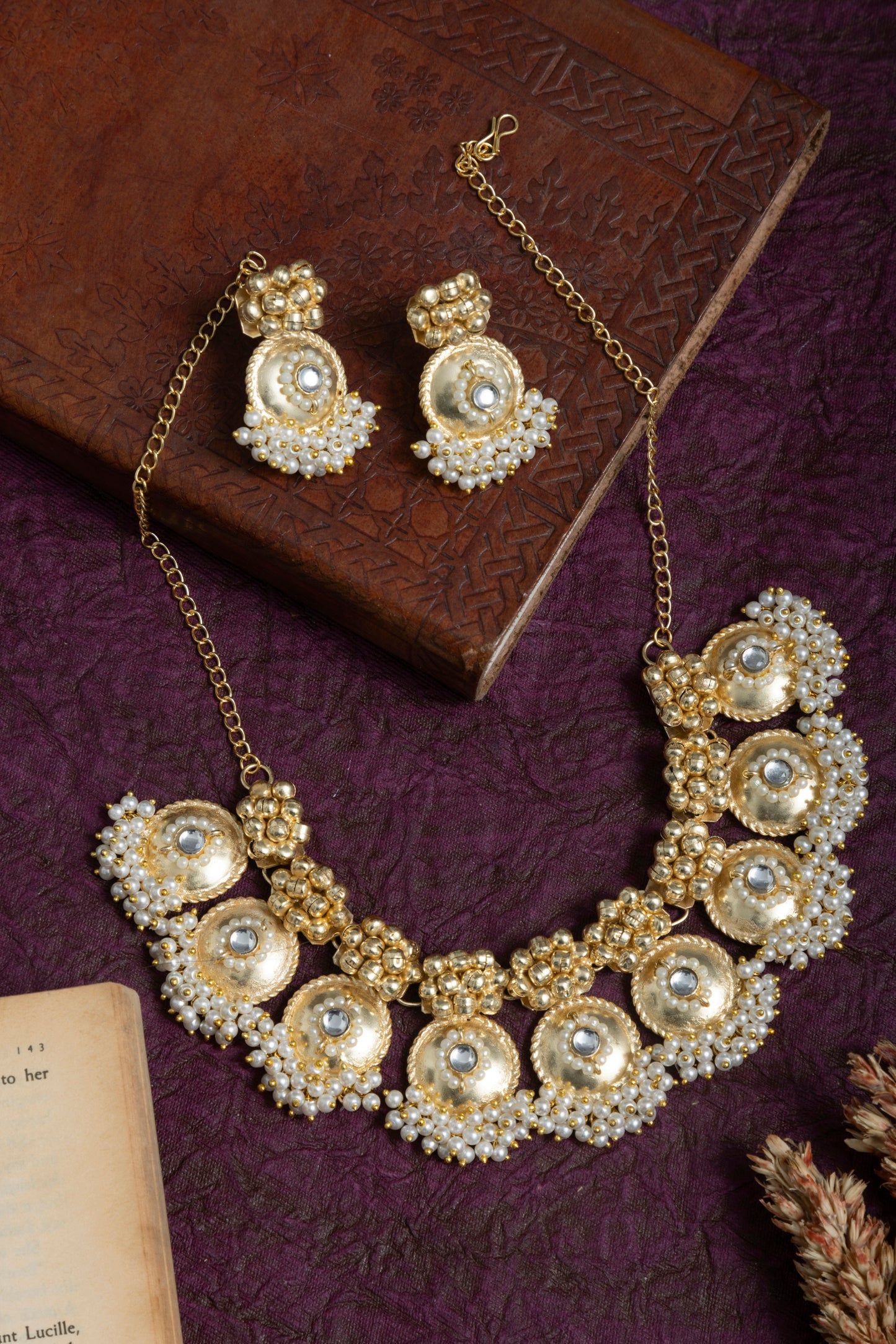 Vidya bubble gold choker set