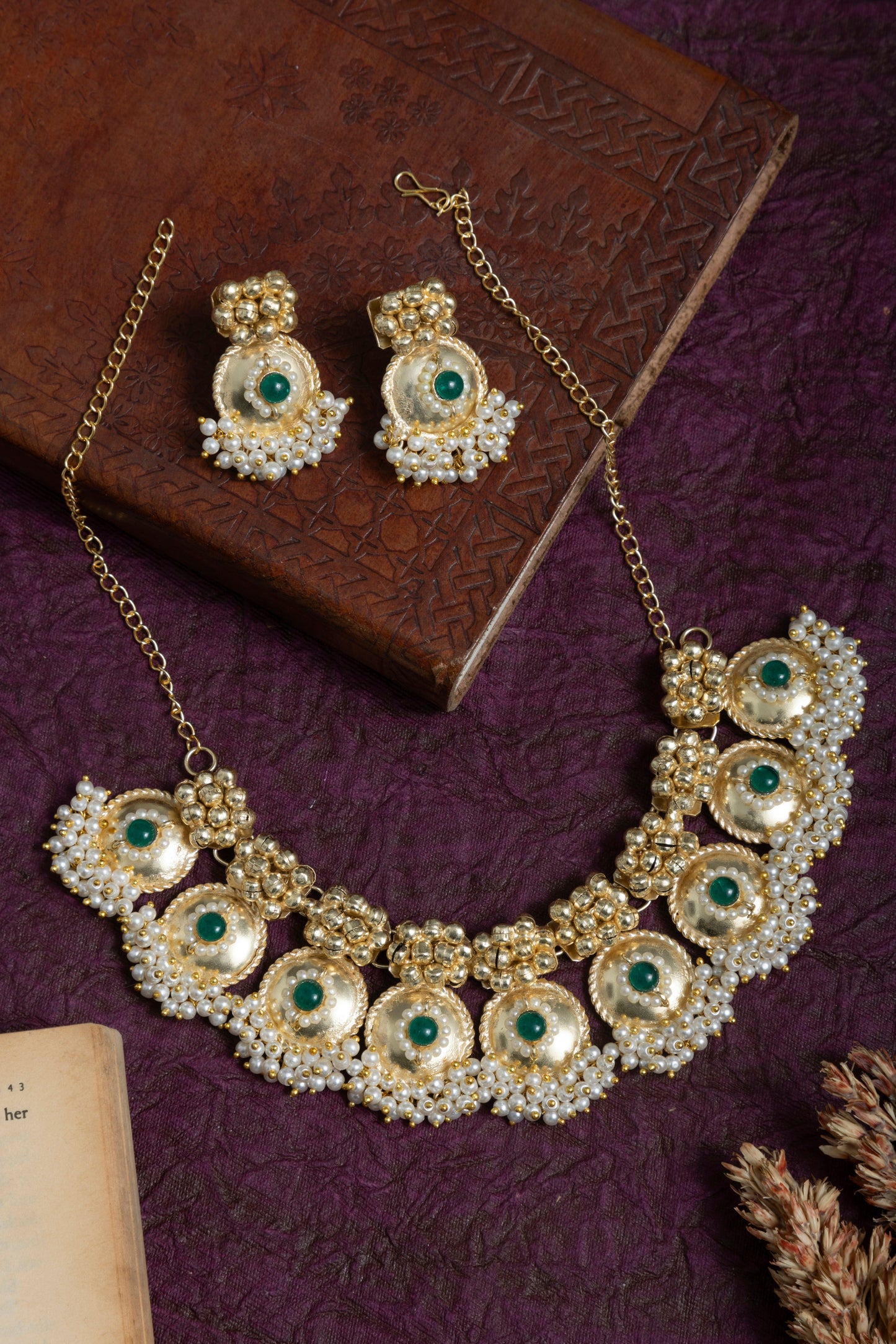 Vidya bubble gold choker set