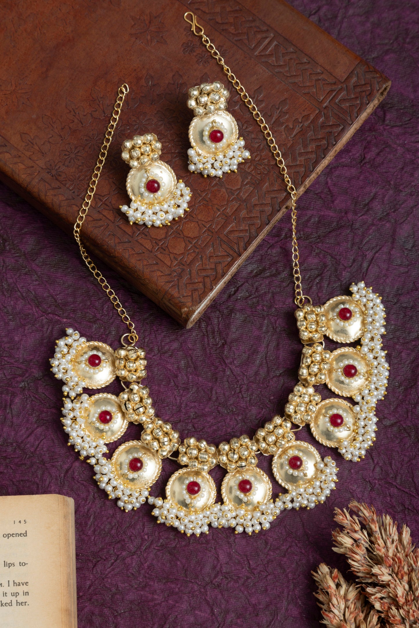 Vidya bubble gold choker set