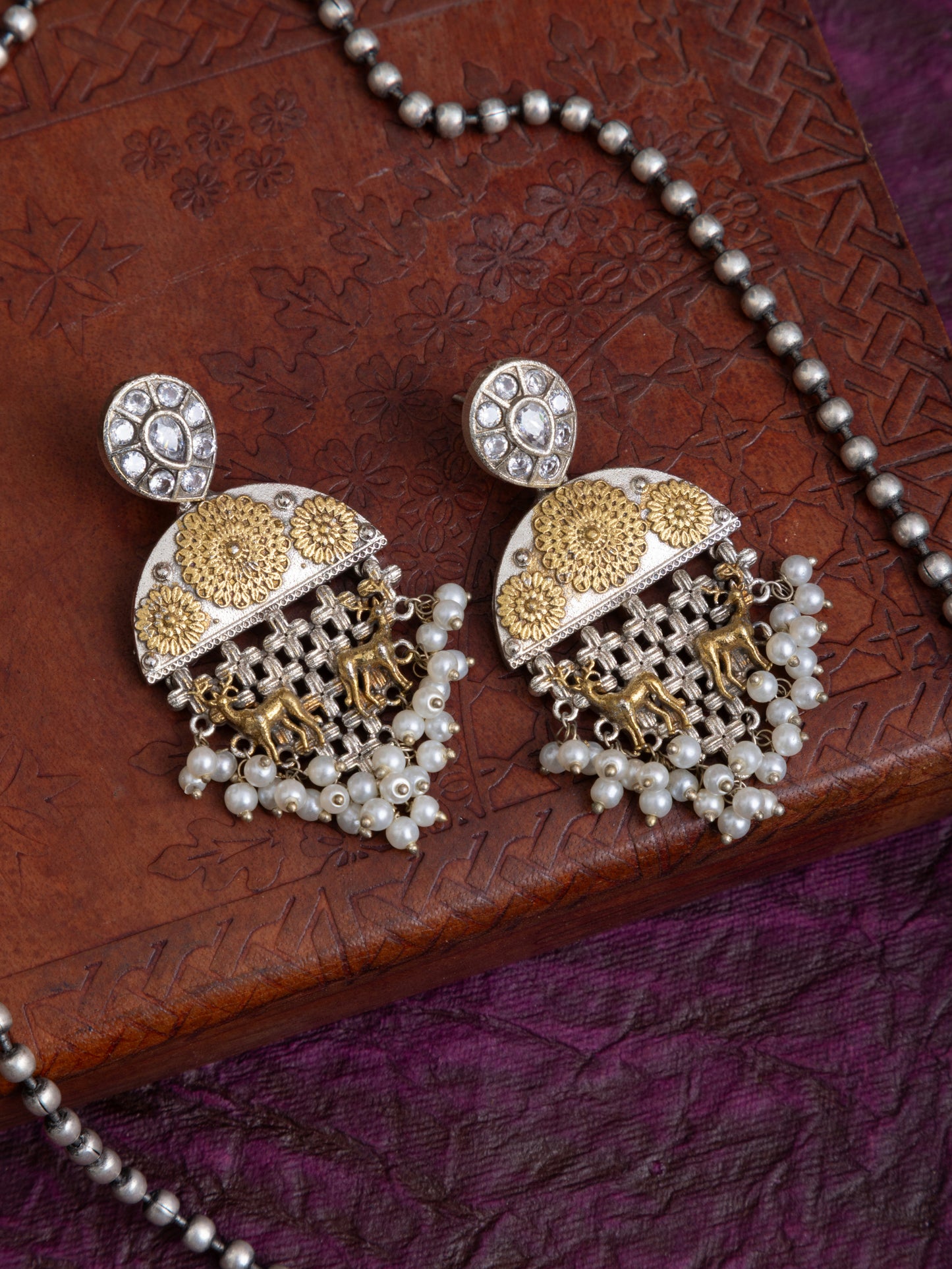 Yuvrani fusion deer necklace