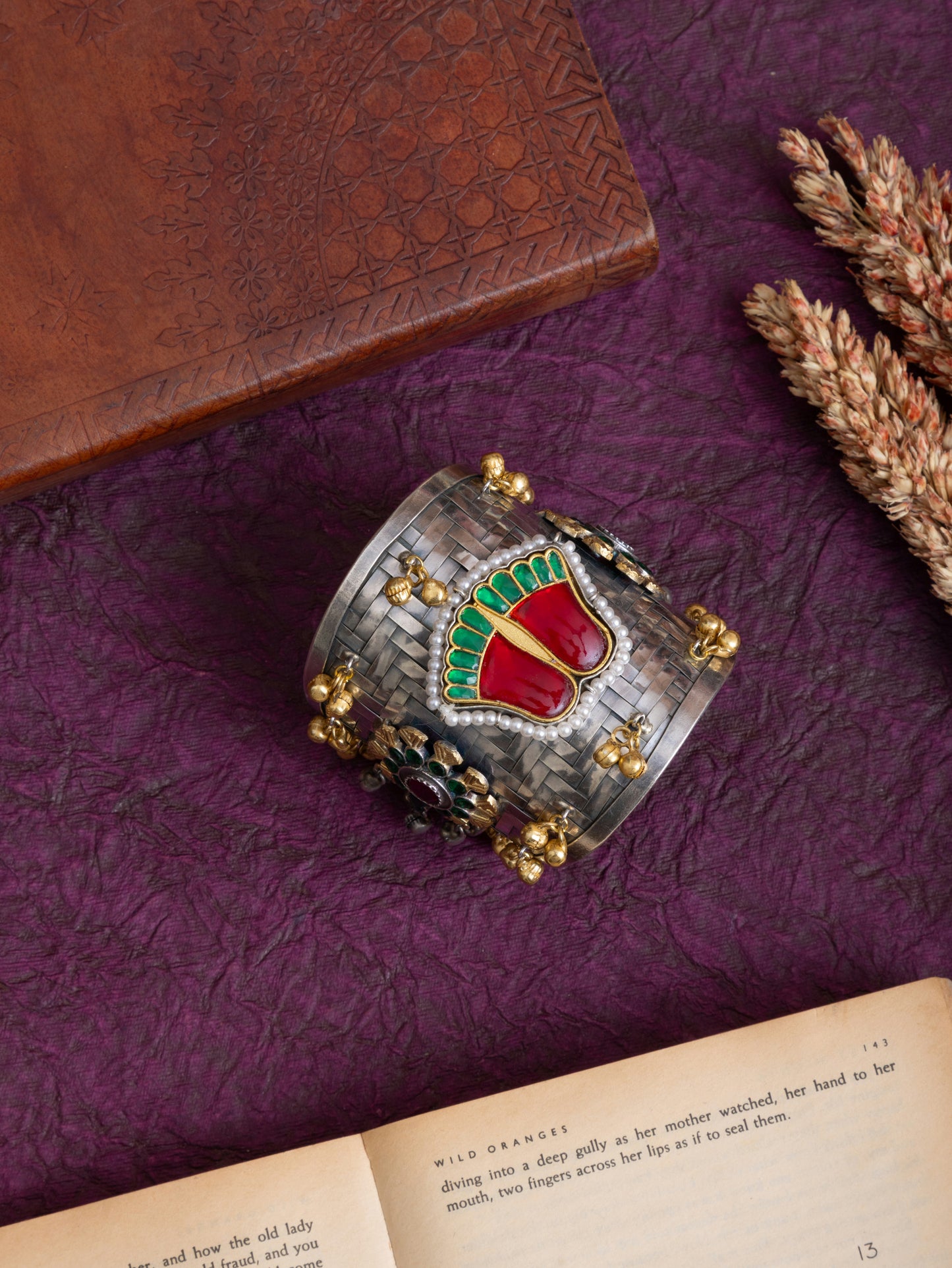 Lakshmi pagla fusion handcuff