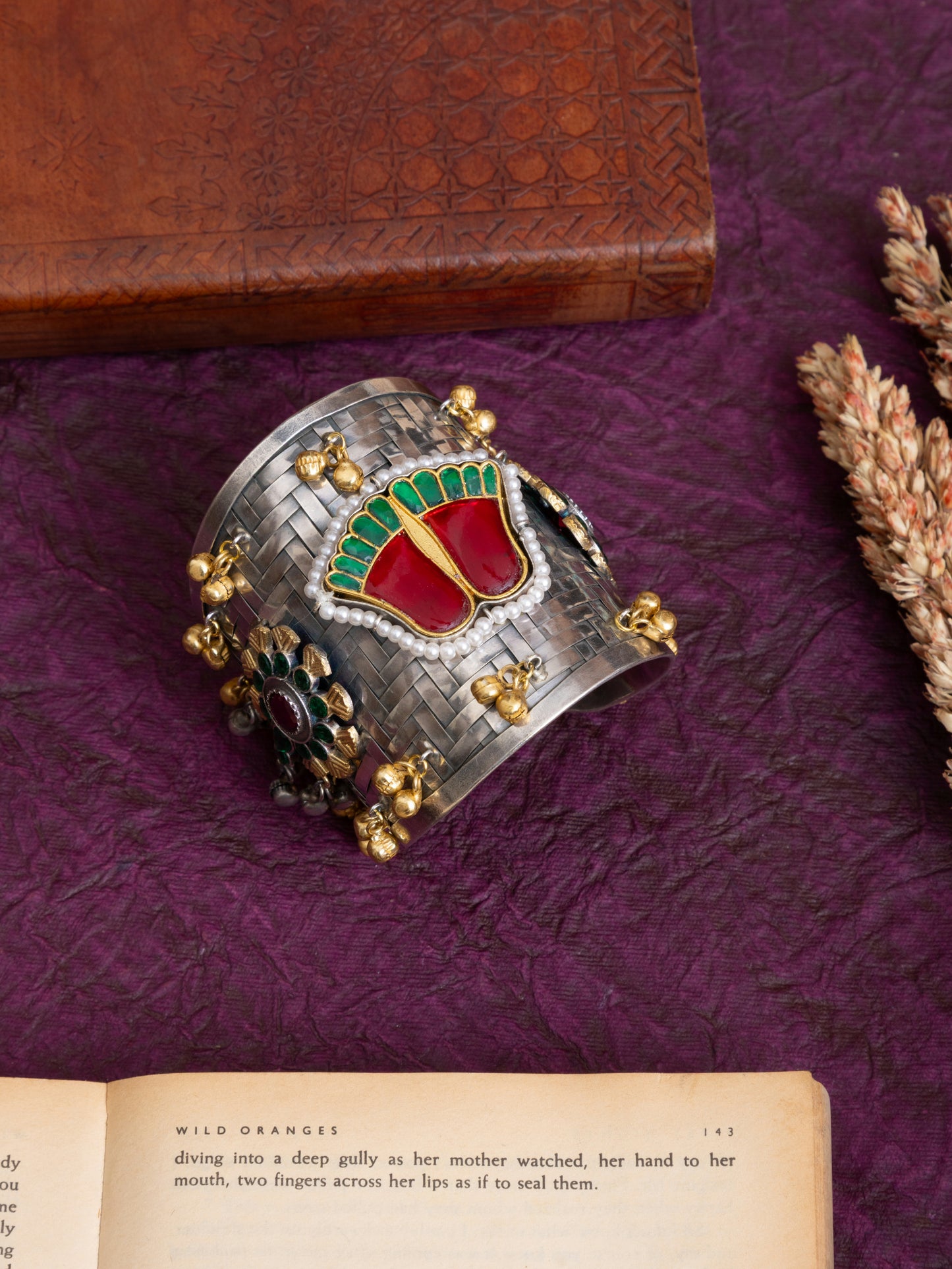 Lakshmi pagla fusion handcuff