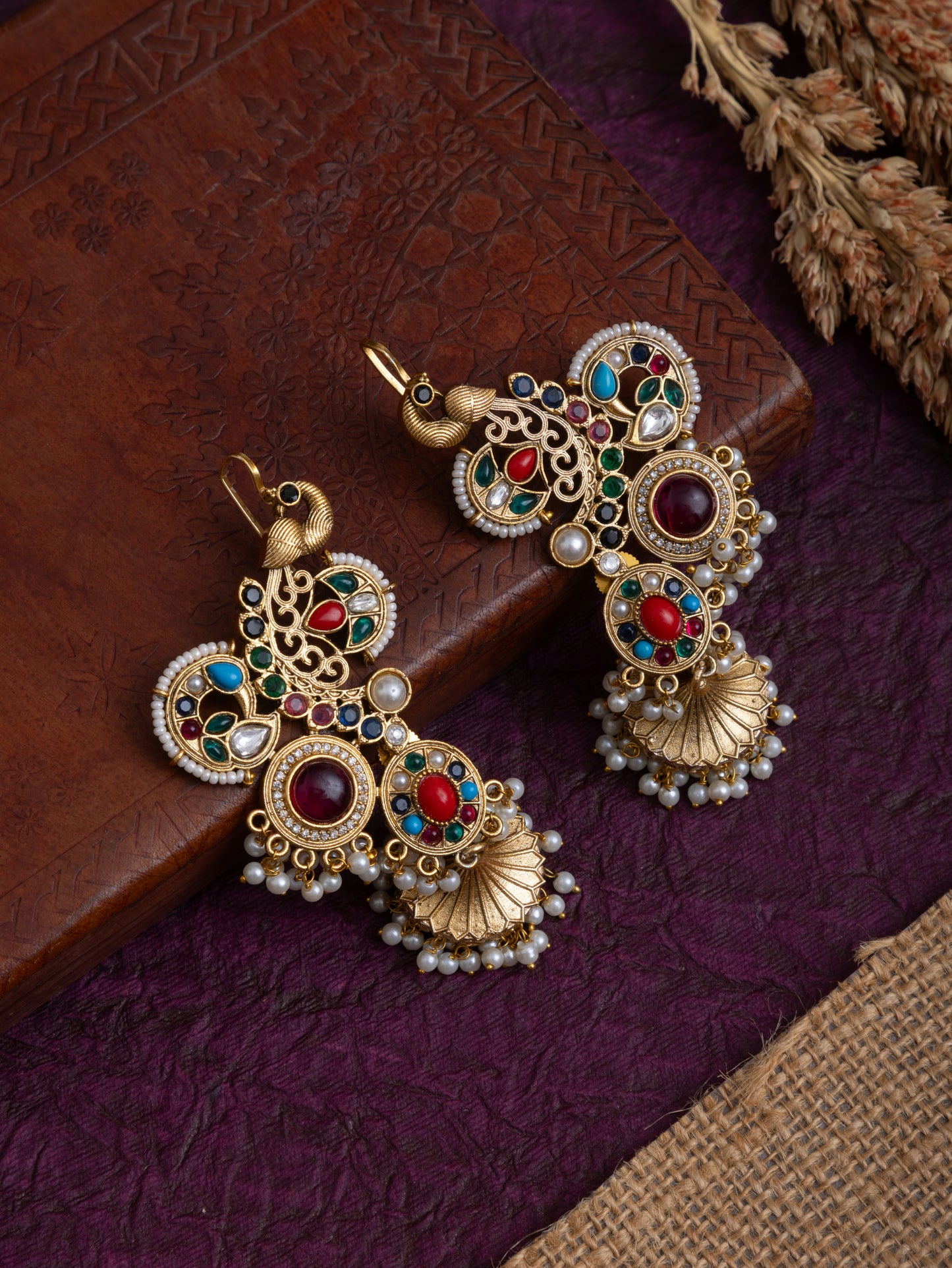 Anwesha gold earcuff