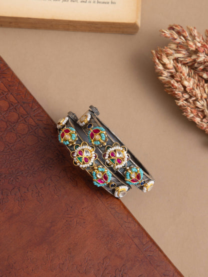 Dua small size Pachi kundan bangles