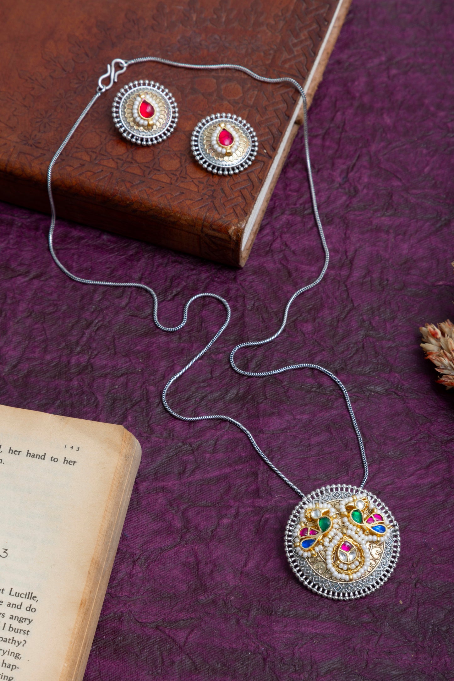Sushma kundan pendant set