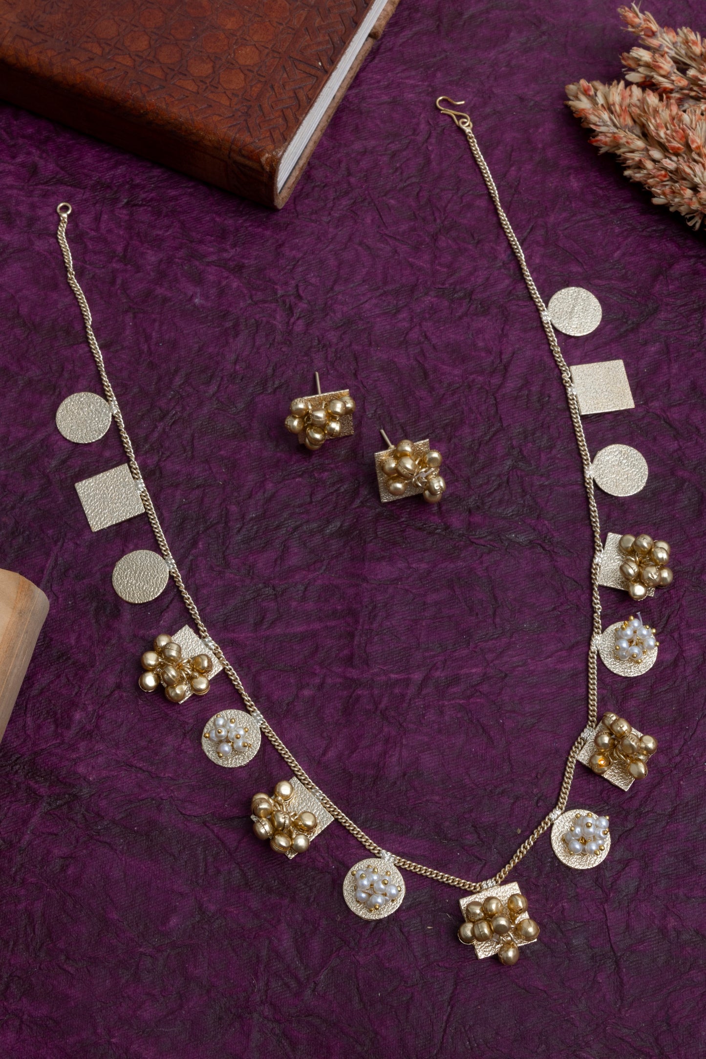 Chaitra gold necklace
