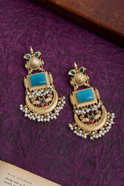 Nazia gold earrings