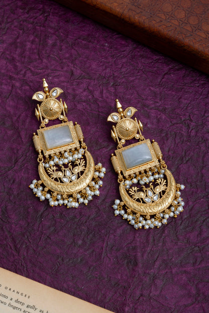 Nazia gold earrings