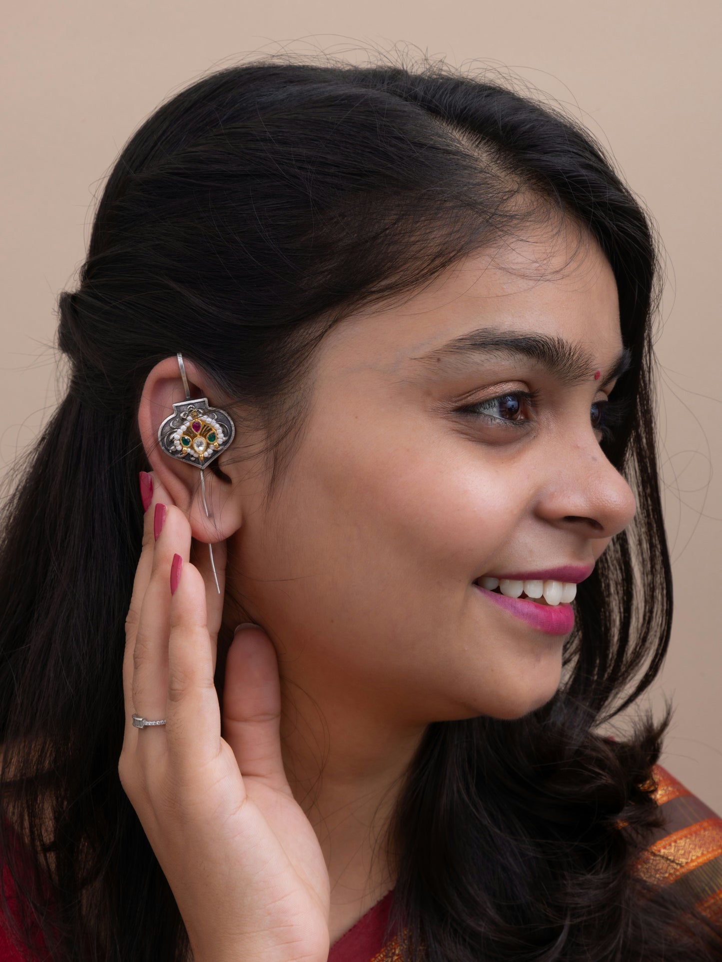 Jyotika needle kundan earcuff