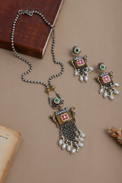 Bawri pachi kundan Peacock necklace