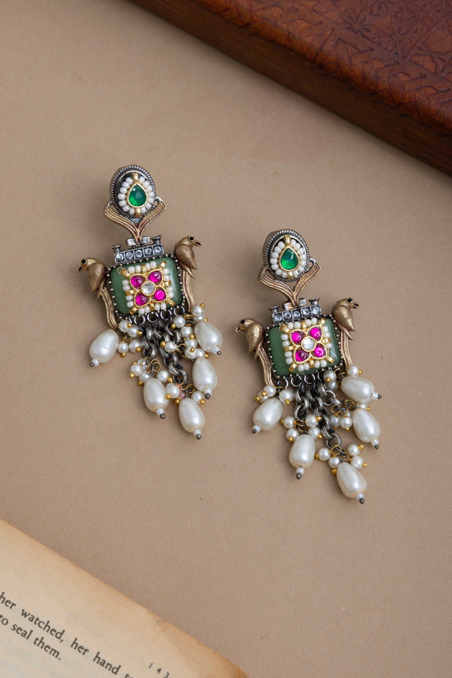 Bawri pachi kundan Peacock necklace