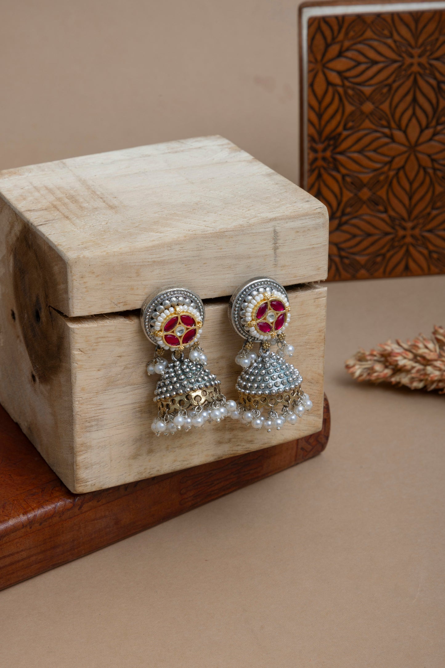 Lipa pachi kundan jhumka