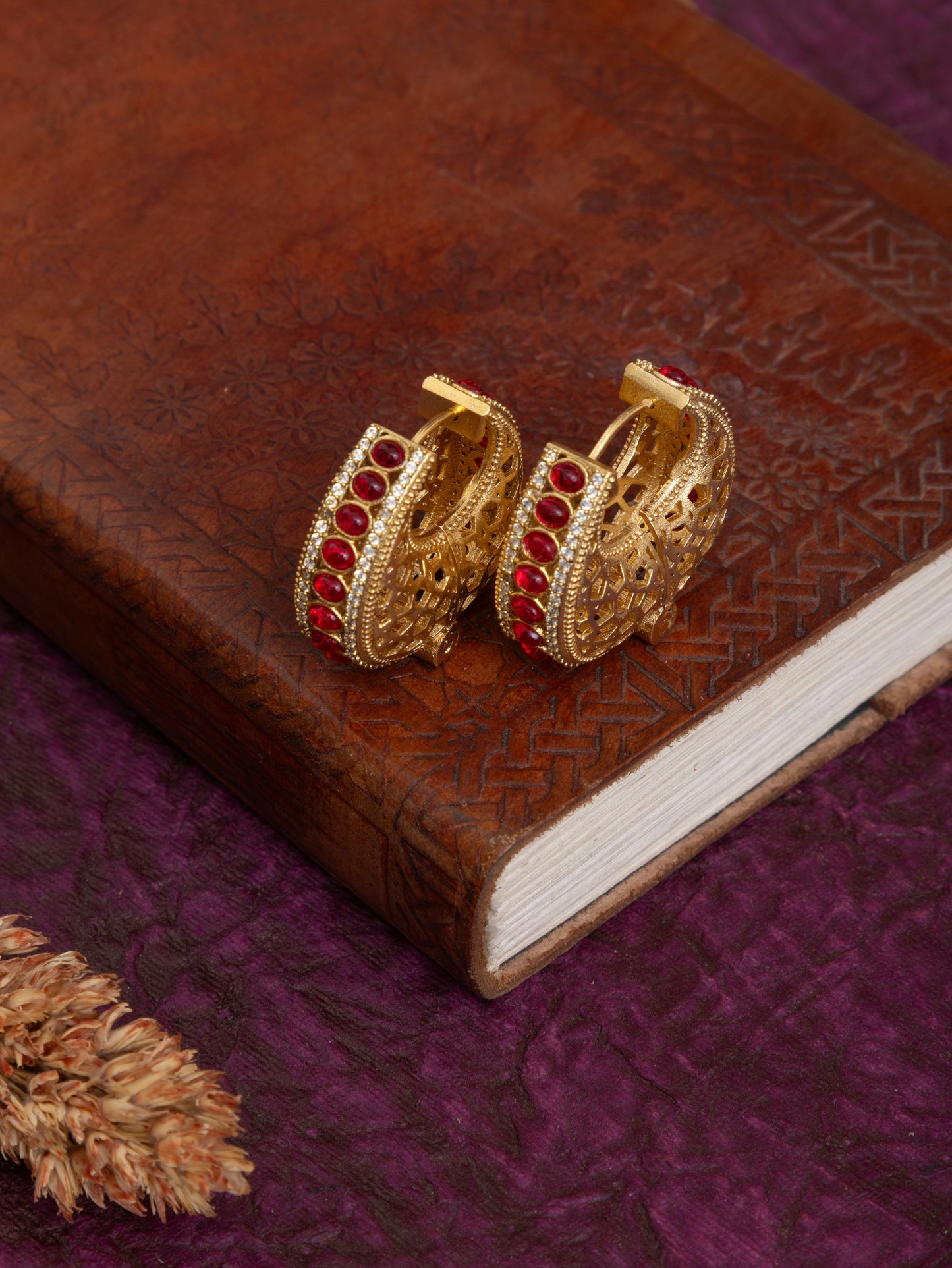 Sunidhi Golden Hoops