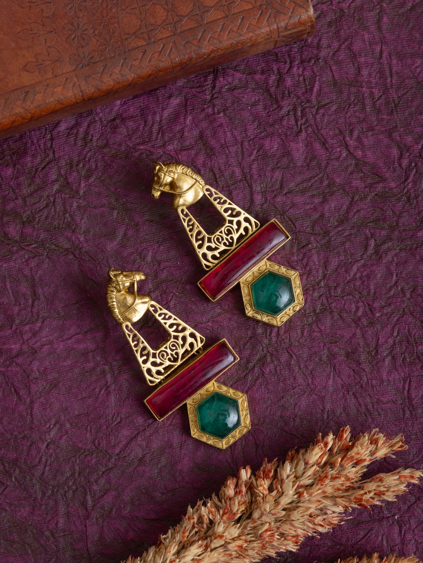 Avani gold horse danglers