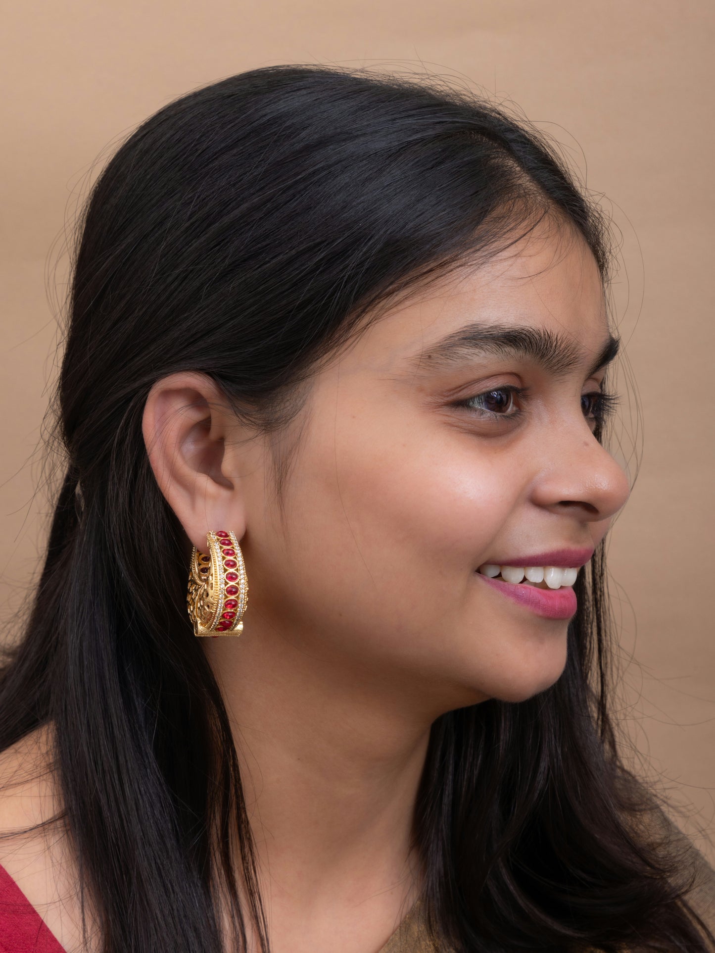 Sunidhi Golden Hoops
