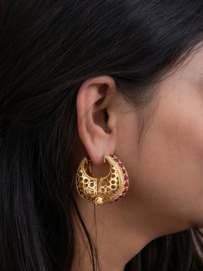 Sunidhi Golden Hoops