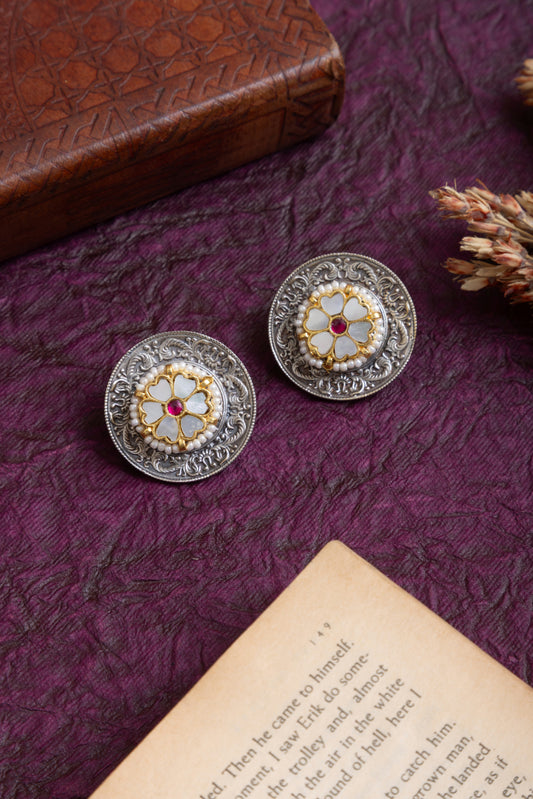 Ayushi pachi kundan studs