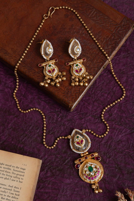 Falak pachi kundan gold necklace