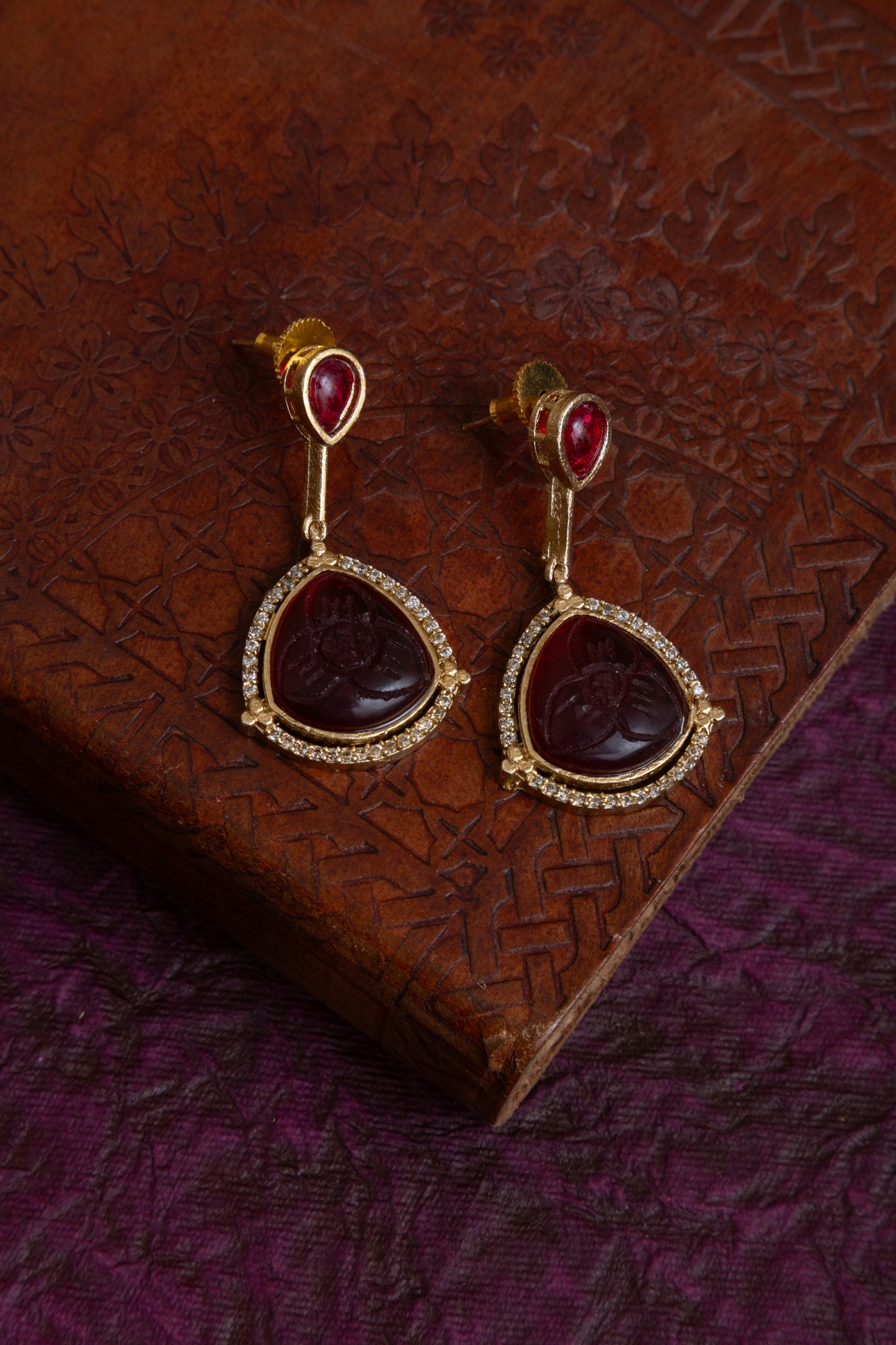 Cocktail Mossanite stone layered necklace