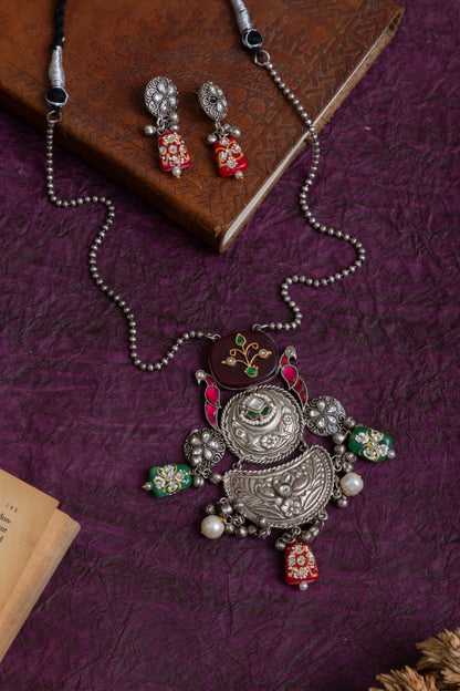Shaurya handcrafted Fusion necklace