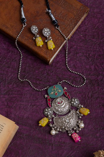 Shaurya handcrafted Fusion necklace