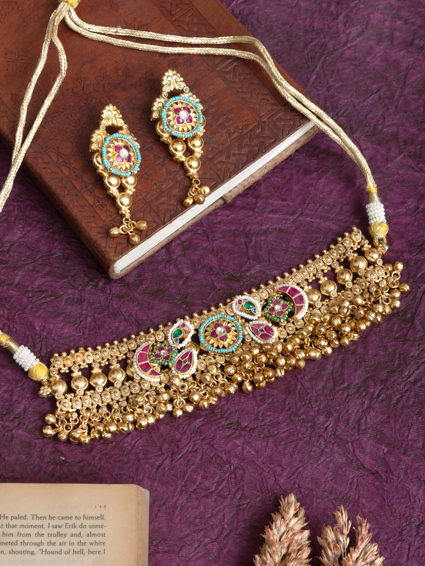 Yatri fusion kundan gold choker