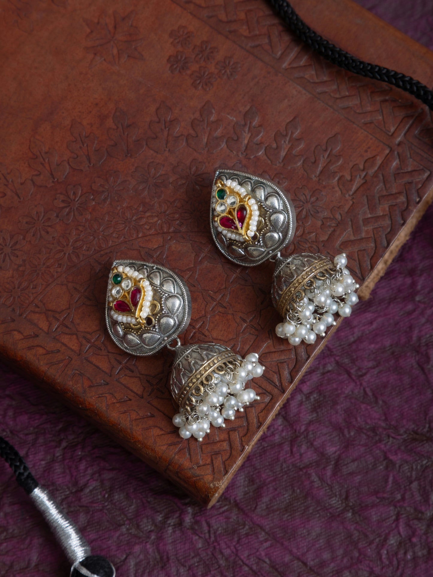 Ridhima fusion kundan deer choker