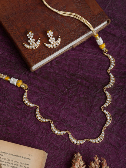 Nazima gold choker