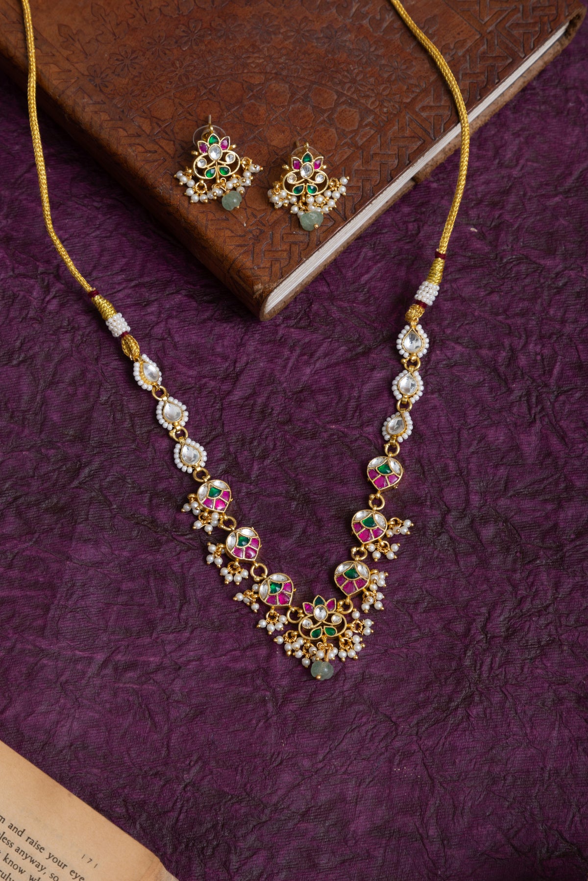 Zaveri jadau kundan Lotus and petal choker