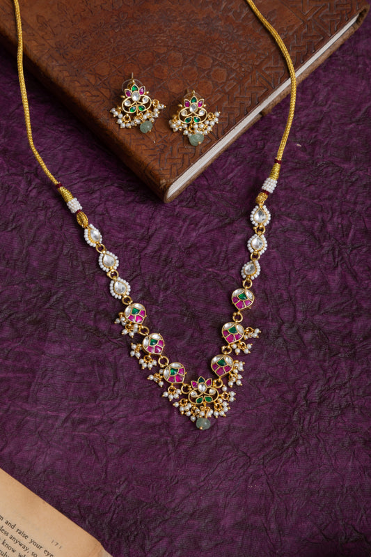 Zaveri jadau kundan Lotus and petal choker