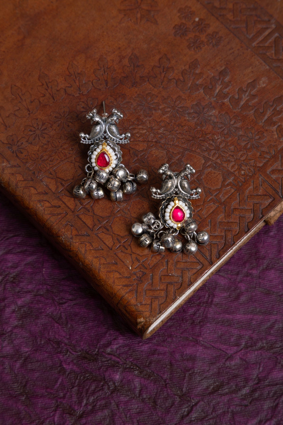 Aashima silver ghunghroo pachi kundan choker