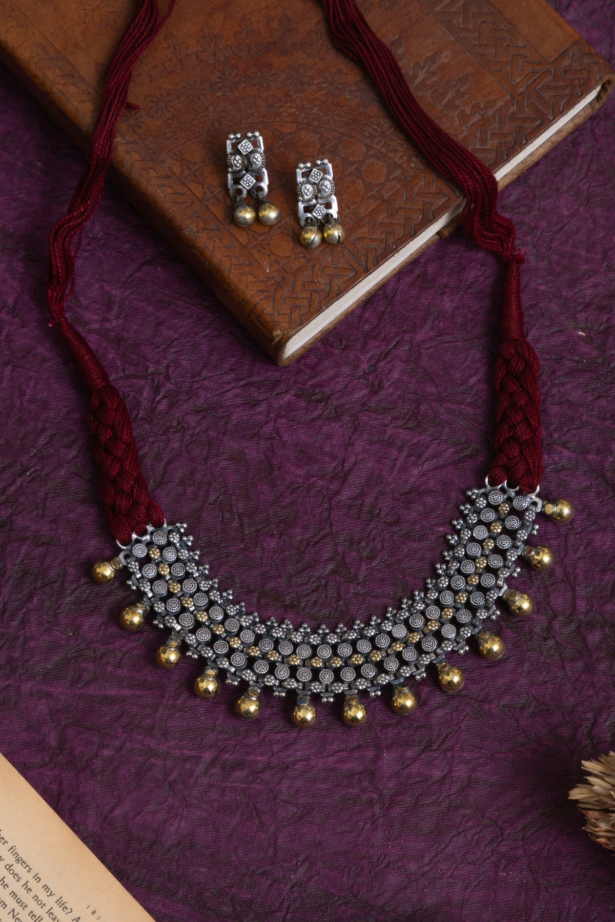 Vadhavo two tone Silver Lookalike kolhapuri choker