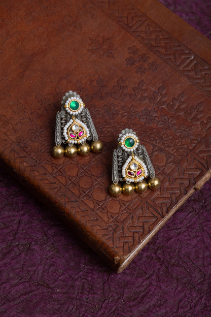 Leena mother of pearl pachi kundan choker