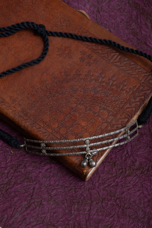 Tamasi antique hasli choker