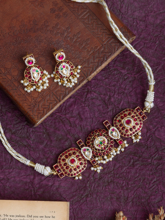 Dharini fusion kundan choker